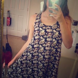 Adorable floral dress 🌸